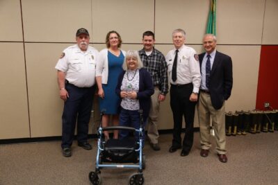 Outstanding Lifetime Service Doug Archer Family accepting 1986-2016